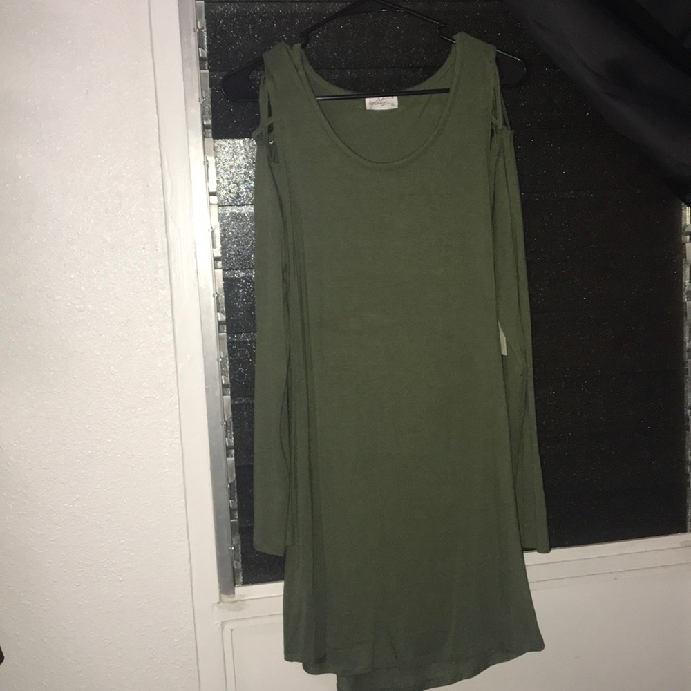 Mid knee dress